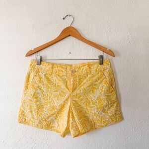 Lilly Pulitzer Womens Yellow & White Giraffe/Leaf Print Shorts
